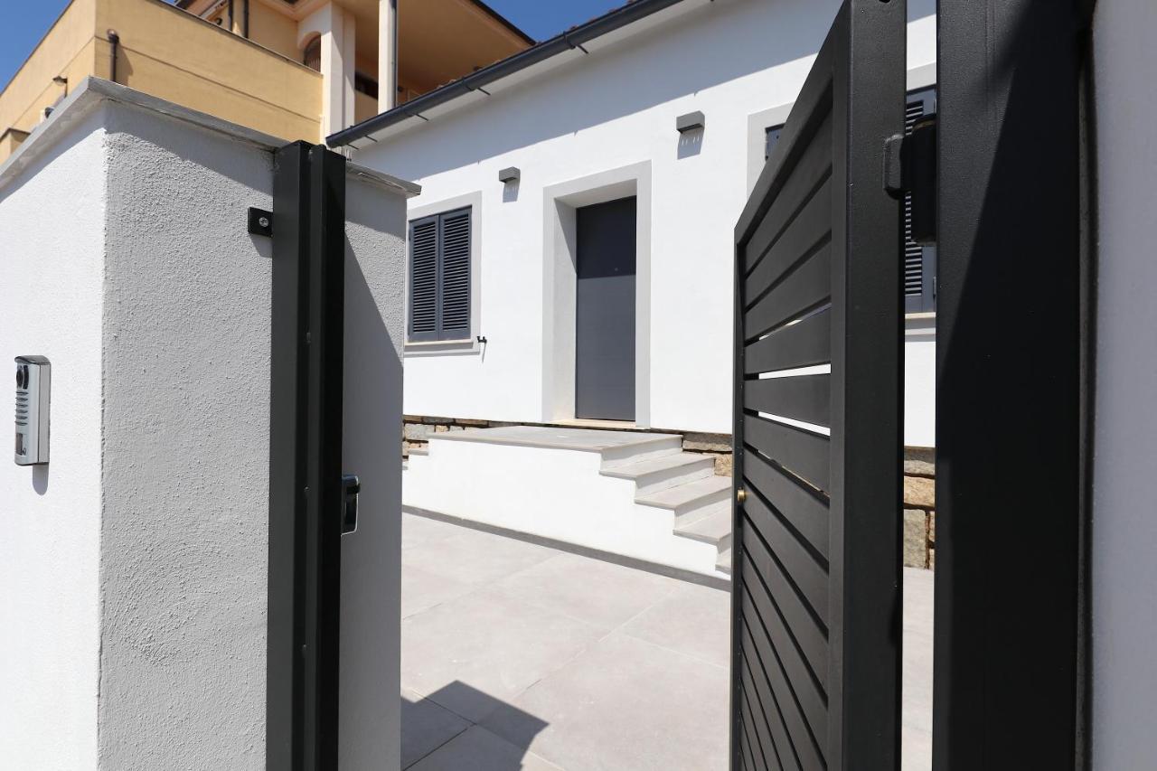 Renovated & Fully Equipped-Luxurious-2Room Fontana Suite, It Just Doesn'T Get Any Better! Olbia Exterior photo