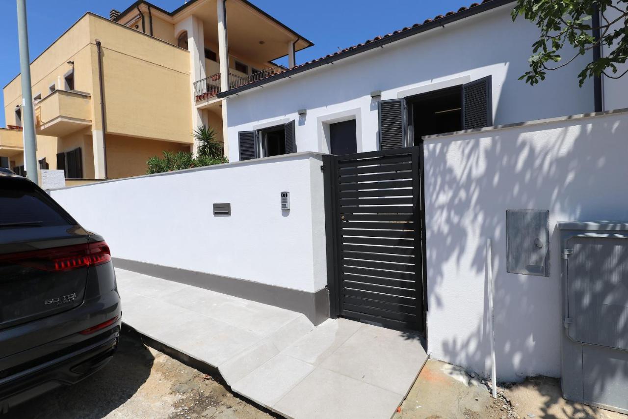 Renovated & Fully Equipped-Luxurious-2Room Fontana Suite, It Just Doesn'T Get Any Better! Olbia Exterior photo